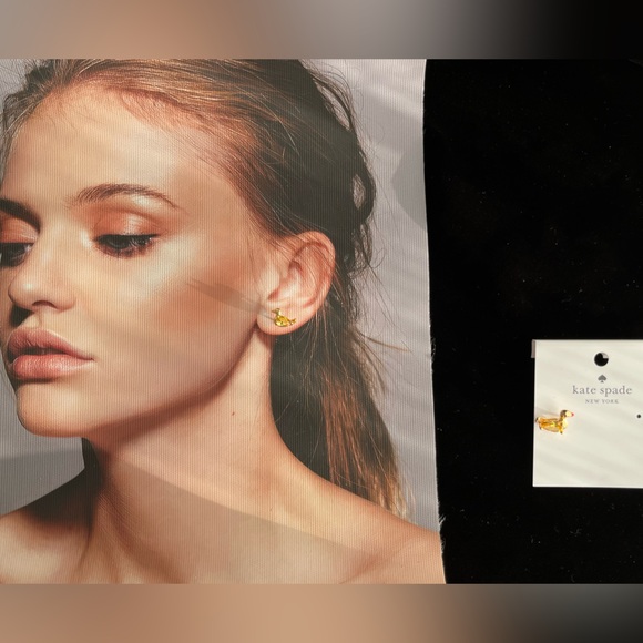 Kate Spade Crystal Duck Earrings -🆕 - Picture 7 of 7